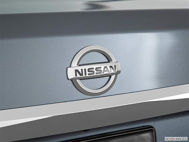 2016 Nissan Altima | Rear manufacturer badge/emblem