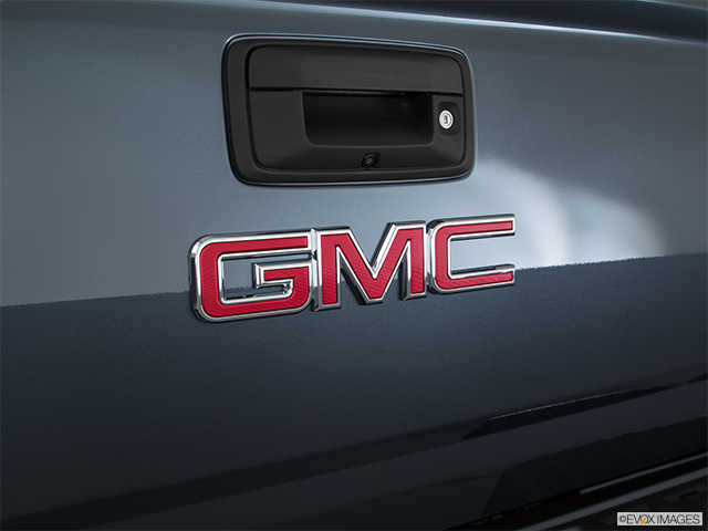 2016 GMC Canyon | Rear manufacturer badge/emblem