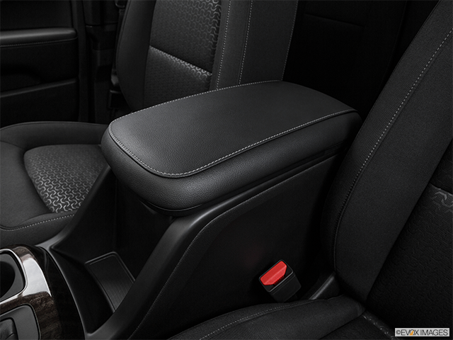 2016 GMC Canyon | Front center console with closed lid, from driver’s side looking down
