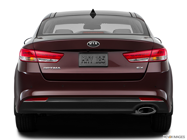 2016 Kia Optima | Low/wide rear
