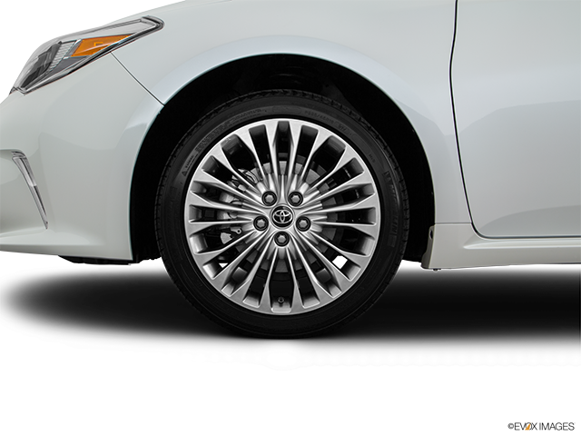2016 Toyota Avalon | Front Drivers side wheel at profile