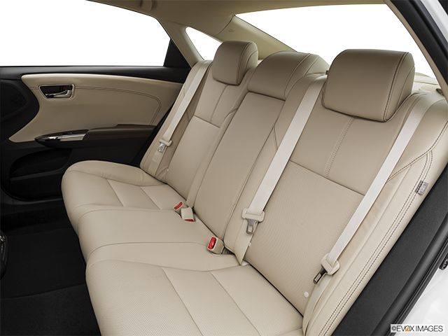 2016 Toyota Avalon | Rear seats from Drivers Side