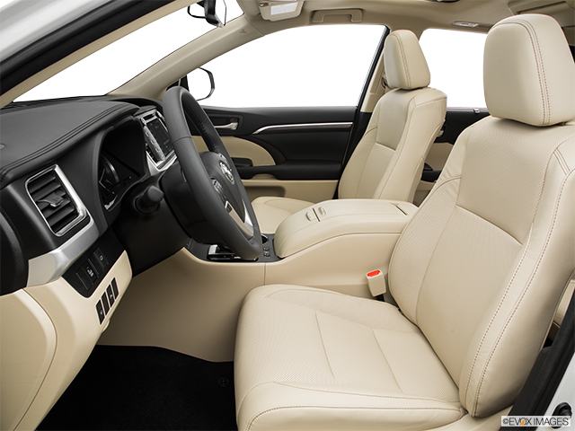 2016 Toyota Highlander | Front seats from Drivers Side