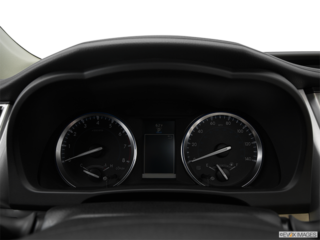 2016 Toyota Highlander | Speedometer/tachometer