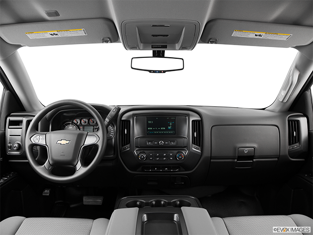 2016 Chevrolet Silverado 1500 | Centered wide dash shot