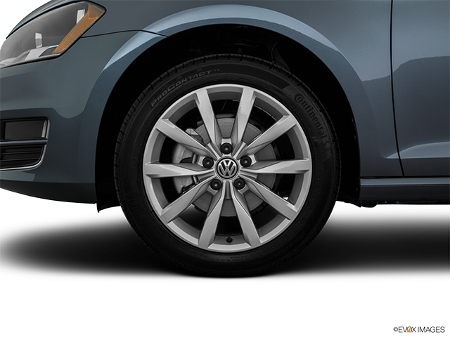 2016 Volkswagen Golf Sportwagon | Front Drivers side wheel at profile
