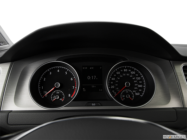 2016 Volkswagen Golf Sportwagon | Speedometer/tachometer