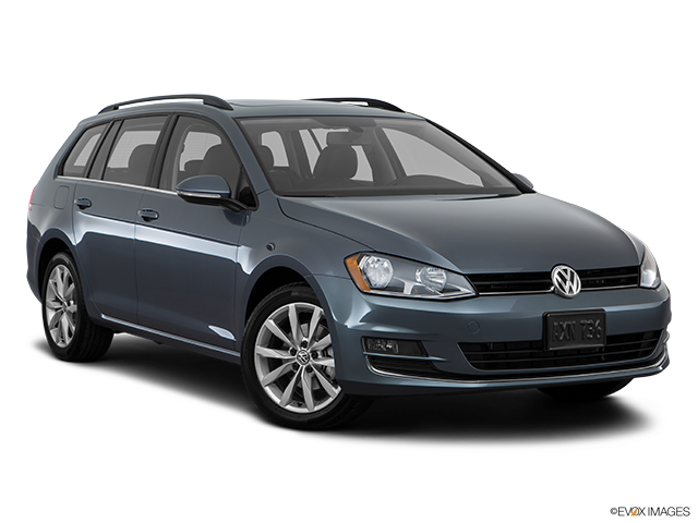 2016 Volkswagen Golf Sportwagon | Front passenger 3/4 w/ wheels turned