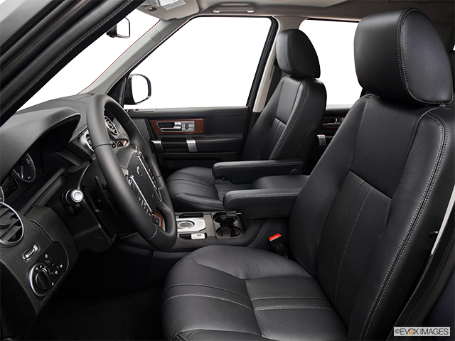 2016 Land Rover LR4 | Front seats from Drivers Side