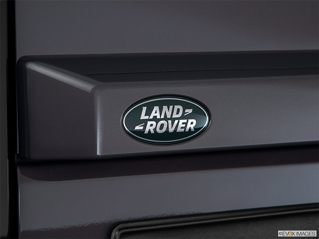 2016 Land Rover LR4 | Rear manufacturer badge/emblem