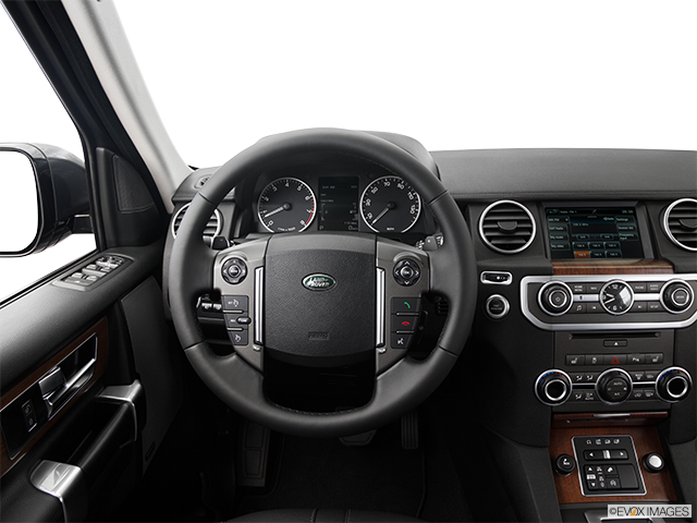2016 Land Rover LR4 | Steering wheel/Center Console