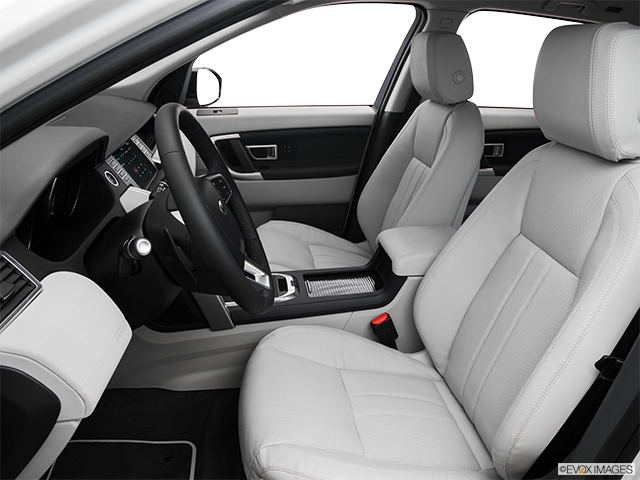 2016 Land Rover Discovery Sport | Front seats from Drivers Side