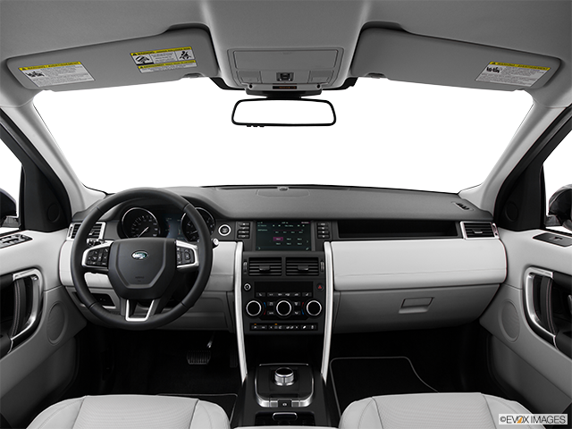 2016 Land Rover Discovery Sport | Centered wide dash shot