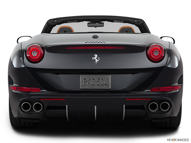 2017 Ferrari California | Low/wide rear