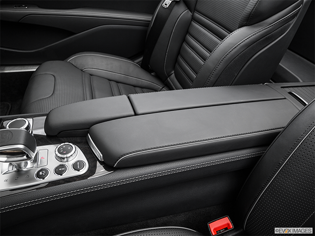 2016 Mercedes-Benz SL-Class | Front center console with closed lid, from driver’s side looking down