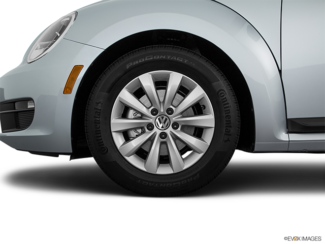 2016 Volkswagen The Beetle Classic | Front Drivers side wheel at profile