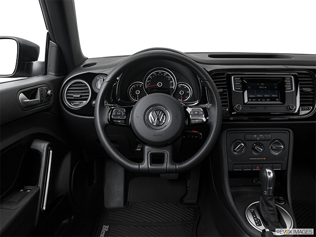 2016 Volkswagen The Beetle Classic | Steering wheel/Center Console