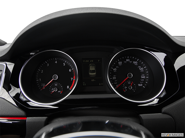 2017 Volkswagen Jetta GLI | Speedometer/tachometer