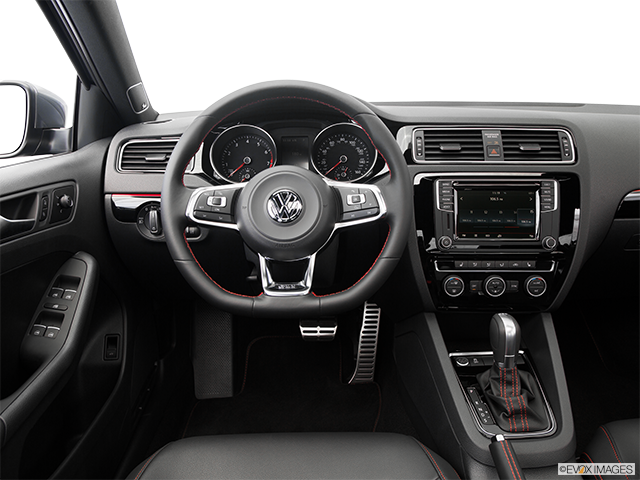 2017 Volkswagen Jetta GLI | Steering wheel/Center Console