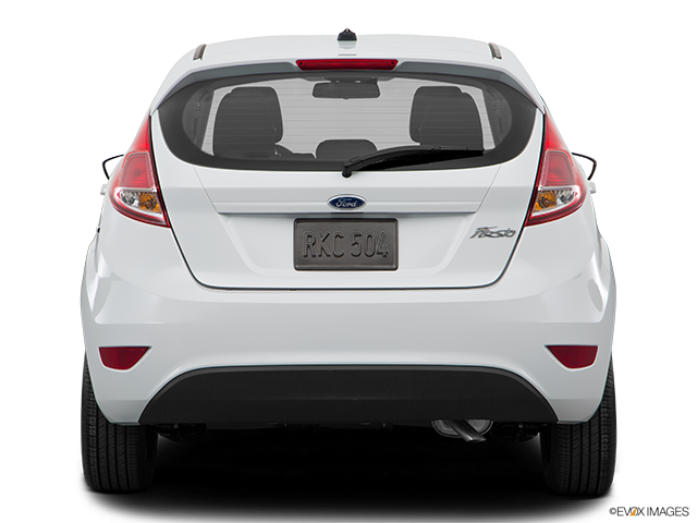 2016 Ford Fiesta | Low/wide rear