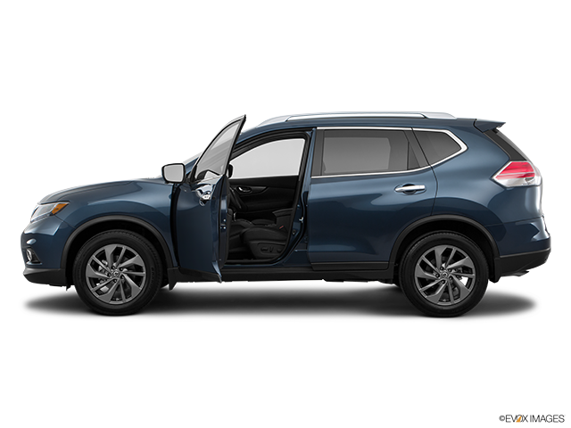 2016 Nissan Rogue | Driver's side profile with drivers side door open