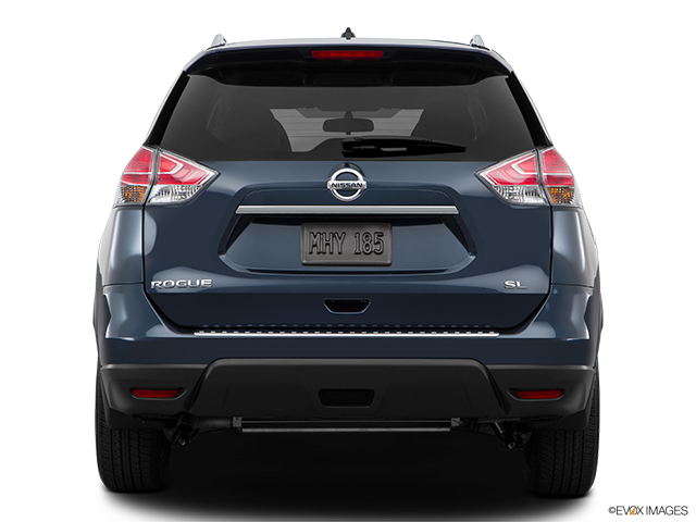 2016 Nissan Rogue | Low/wide rear
