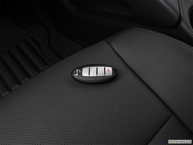 2016 Nissan Rogue | Key fob on driver’s seat