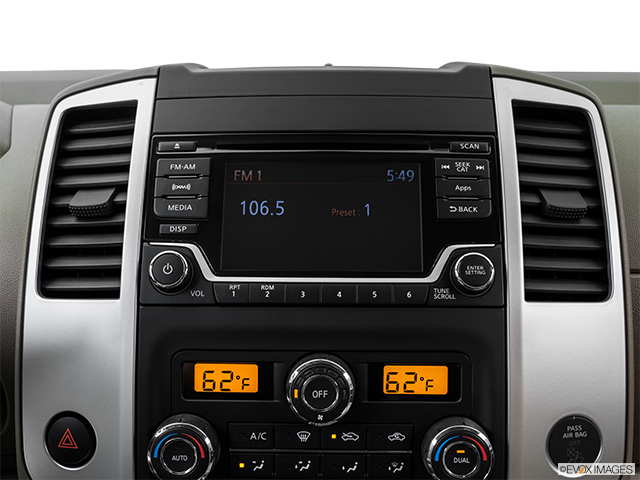 2016 Nissan Frontier | Closeup of radio head unit