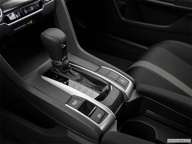 2016 Honda Civic Sedan | Gear shifter/center console
