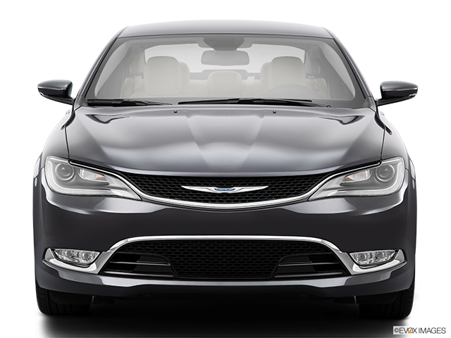 2017 Chrysler 200 | Low/wide front