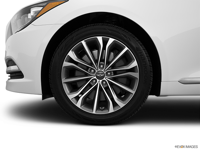 2016 Hyundai Genesis | Front Drivers side wheel at profile