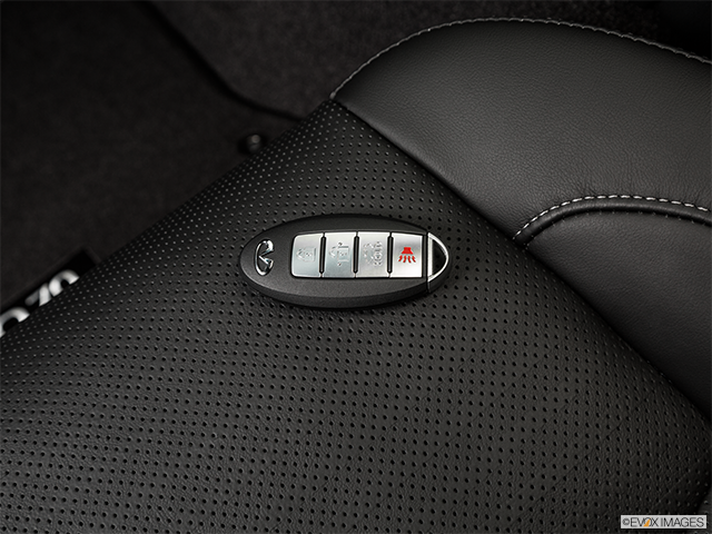 2016 Infiniti Q70 | Key fob on driver’s seat
