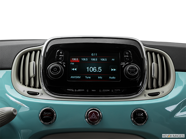 2016 Fiat 500 Cabrio | Closeup of radio head unit