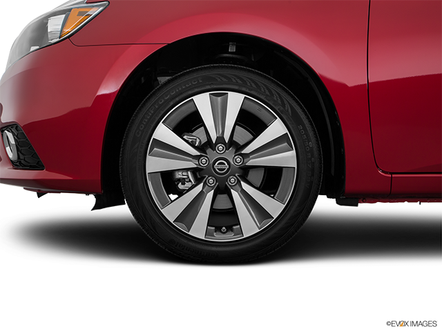 2016 Nissan Sentra | Front Drivers side wheel at profile