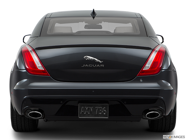 2016 Jaguar XJ | Low/wide rear
