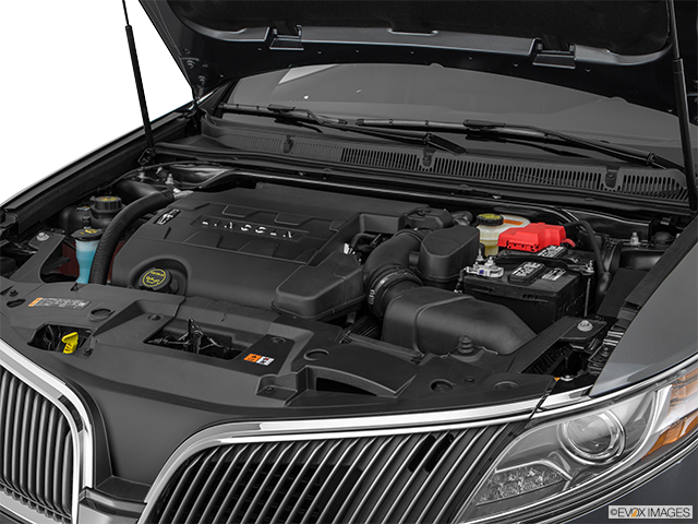 2016 Lincoln MKS | Engine