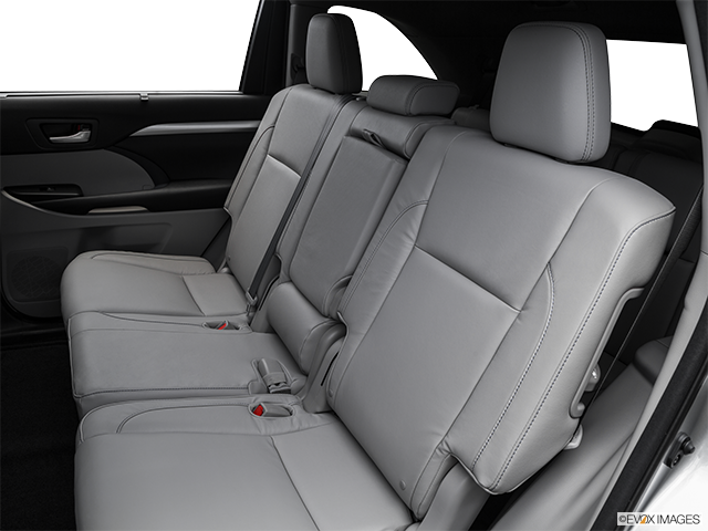 2016 Toyota Highlander | Rear seats from Drivers Side