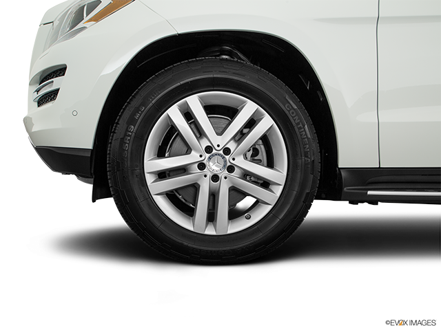 2016 Mercedes-Benz GL-Class | Front Drivers side wheel at profile