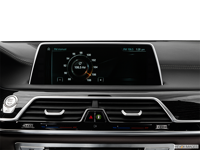 2016 BMW 7 Series | Closeup of radio head unit