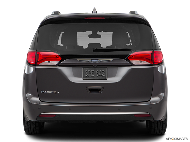 2017 Chrysler Pacifica | Low/wide rear