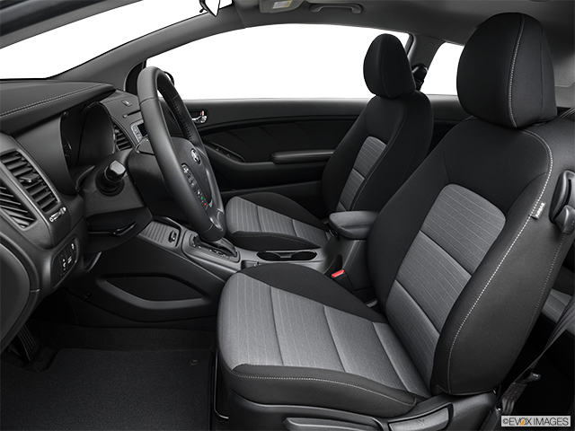 2017 Kia Forte Koup | Front seats from Drivers Side