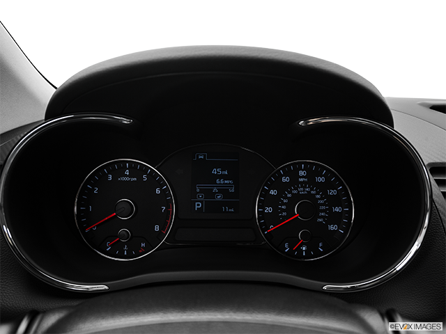 2017 Kia Forte Koup | Speedometer/tachometer