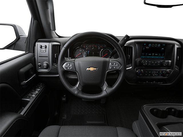 2016 Chevrolet Silverado 2500HD | Steering wheel/Center Console