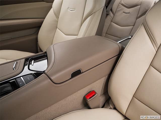 2016 Cadillac ELR | Front center console with closed lid, from driver’s side looking down