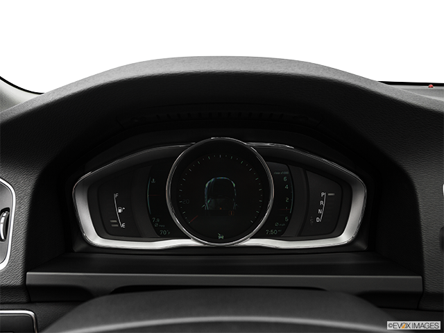 2016 Volvo V60 | Speedometer/tachometer