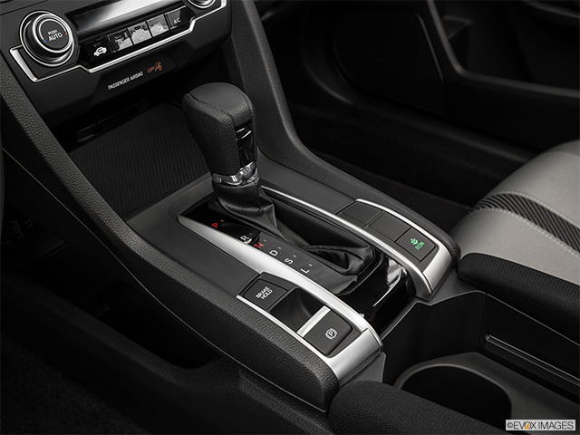 2016 Honda Civic Coupe | Gear shifter/center console