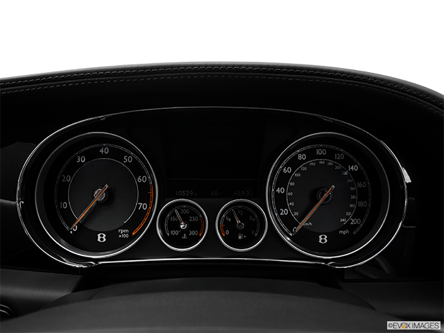 2017 Bentley Continental GT | Speedometer/tachometer