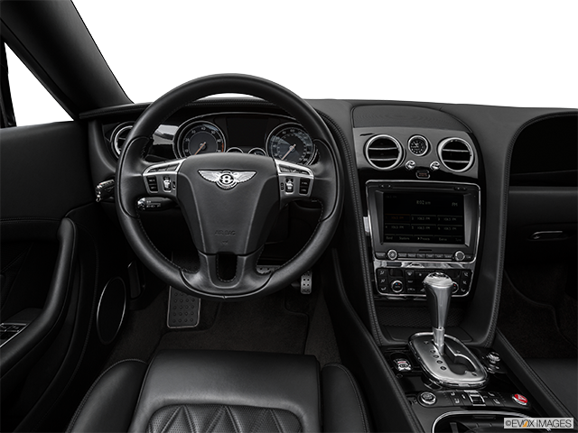 2017 Bentley Continental GT | Steering wheel/Center Console