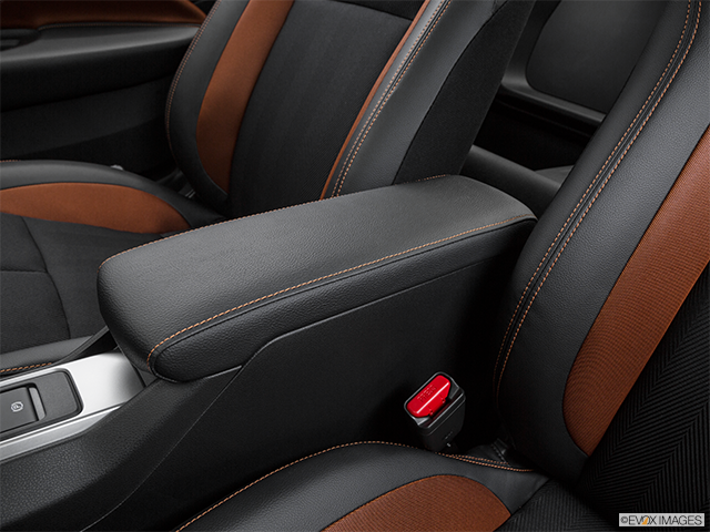 2016 Honda CR-Z | Front center console with closed lid, from driver’s side looking down