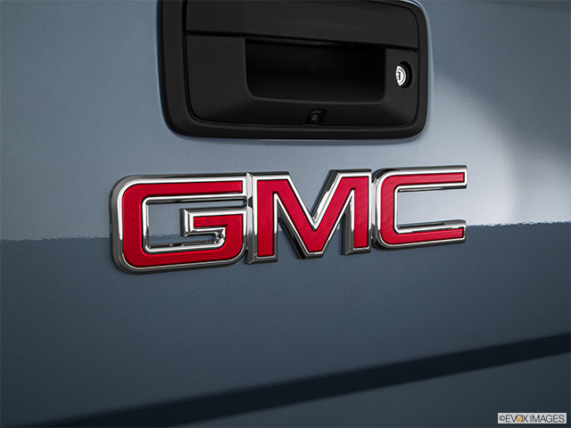 2016 GMC Sierra 1500 | Rear manufacturer badge/emblem